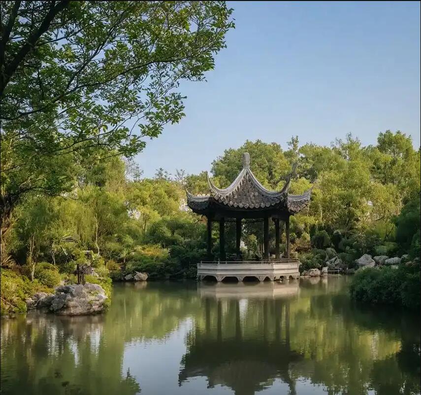 四平凡梅餐饮有限公司